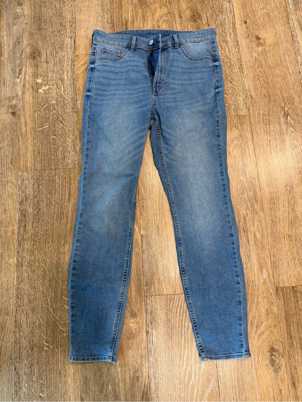 H&M Medium Blue Women’s Skinny Jeans